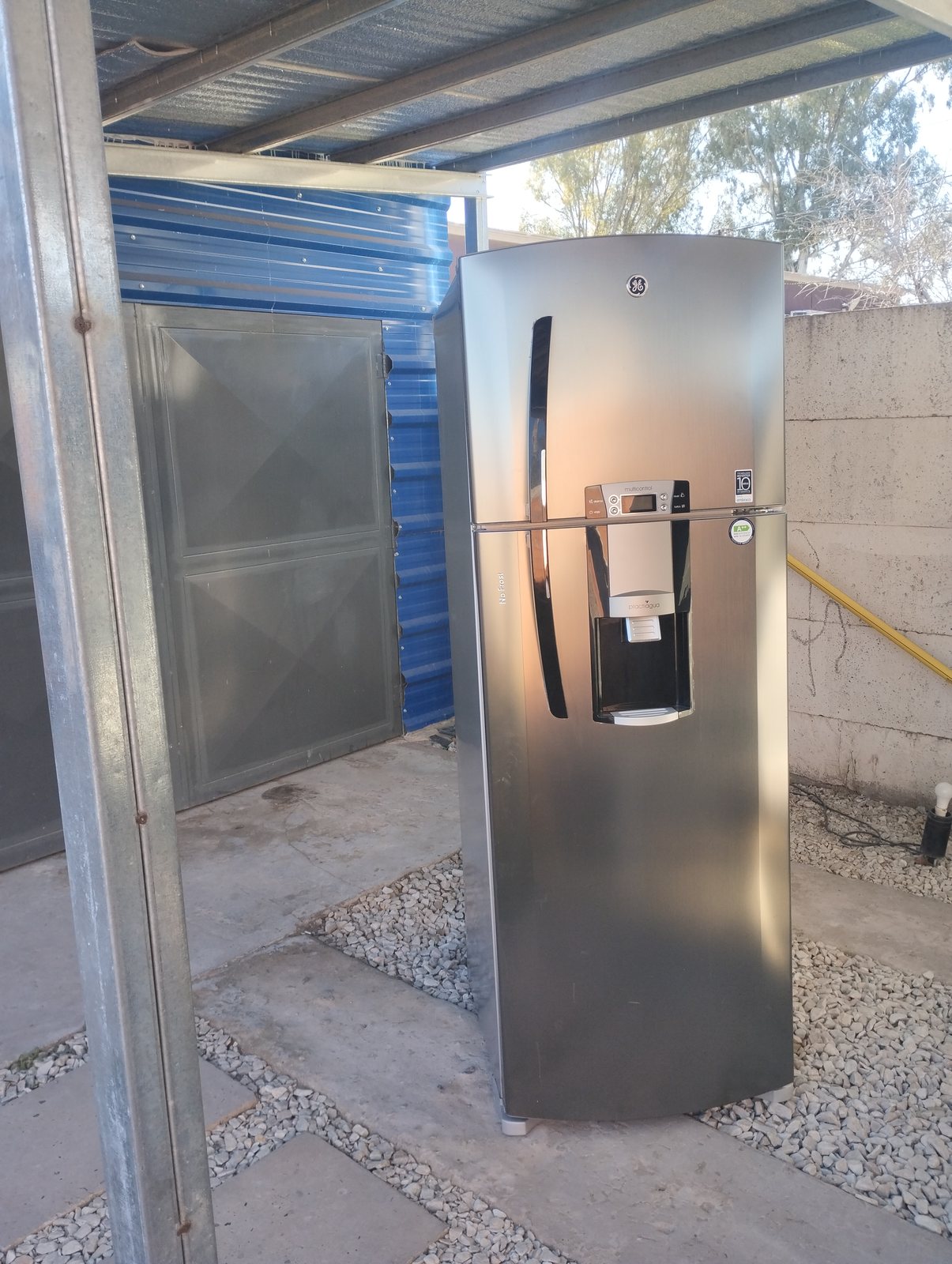 Heladera GE HGE455S - trabajo real de ElectroBahia Servicios en Bahía Blanca