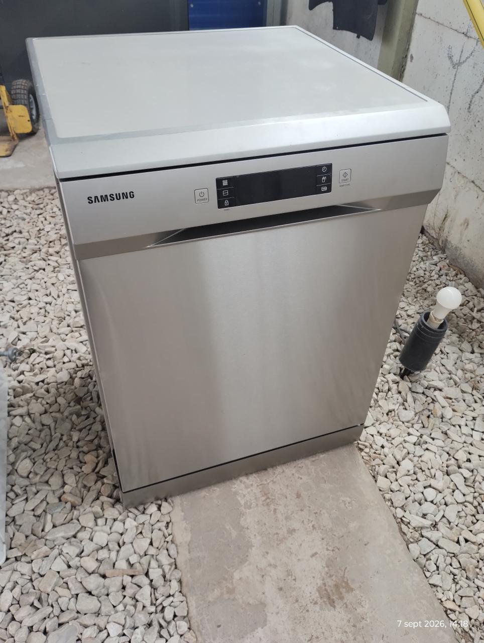 Lavavajillas Samsung 14 cub - trabajo real de ElectroBahia Servicios en Bahía Blanca