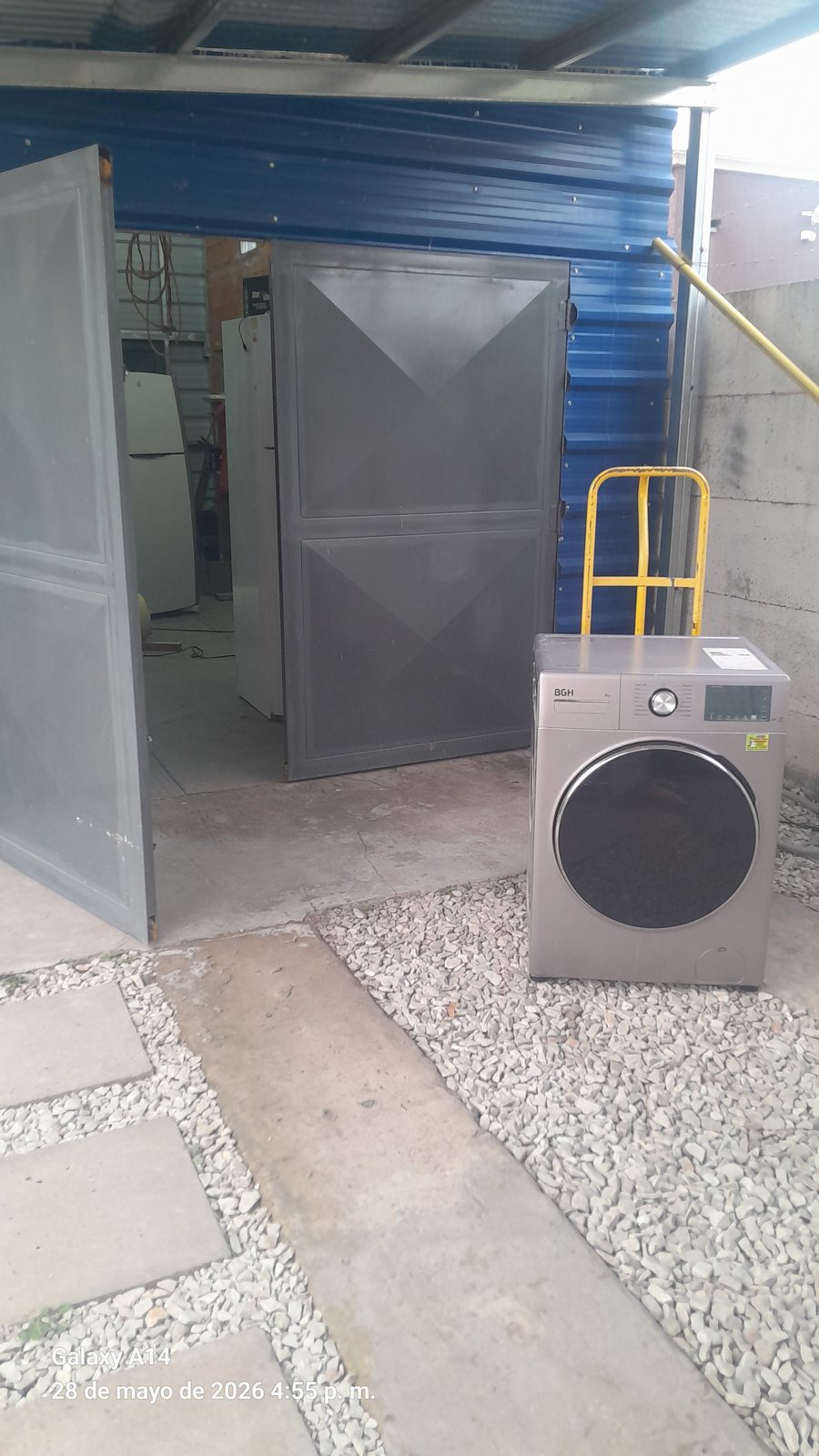 Lavarropas carga frontal BGH BWFl9S18 - trabajo real de ElectroBahia Servicios en Bahía Blanca